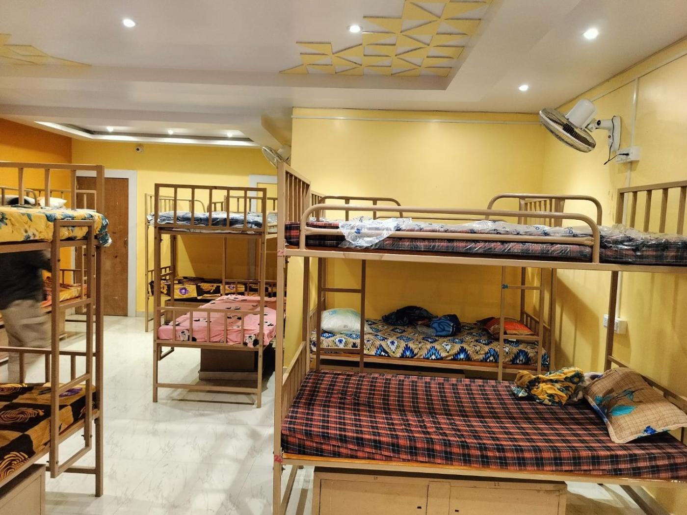 Hostel Sri Durga Jatri Nibasa Brahmapur Exterior foto