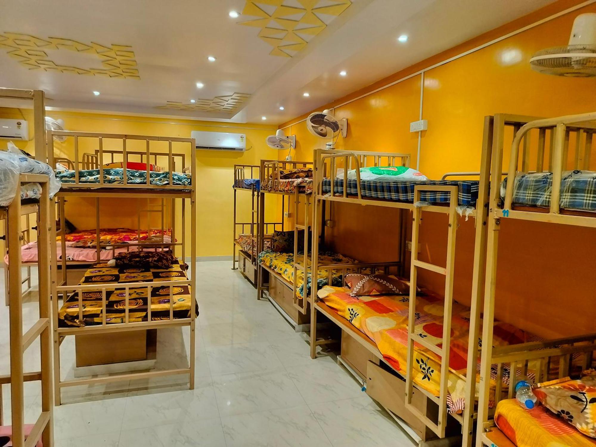 Hostel Sri Durga Jatri Nibasa Brahmapur Exterior foto